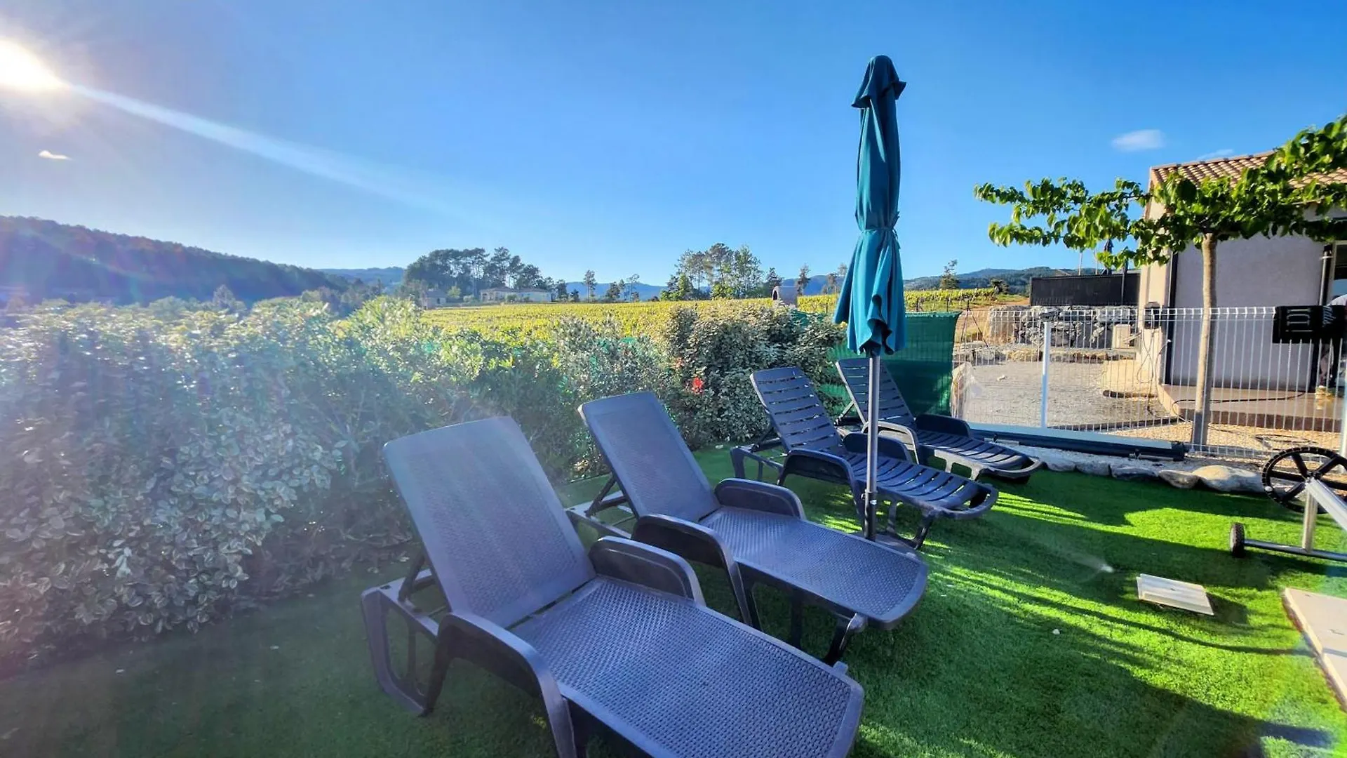 En Ardeche, Gite L'Odalys Climatise Avec Sa Piscine Privee Et Chauffee Joyeuse Feriehus