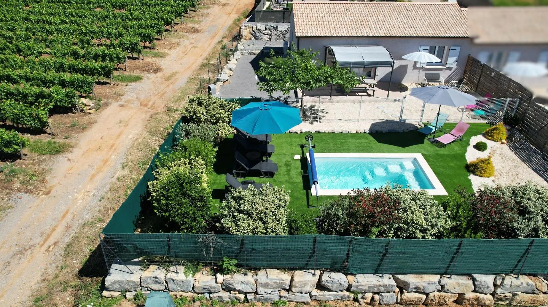 Dom wakacyjny En Ardeche, Gite L'Odalys Climatise Avec Sa Piscine Privee Et Chauffee Joyeuse