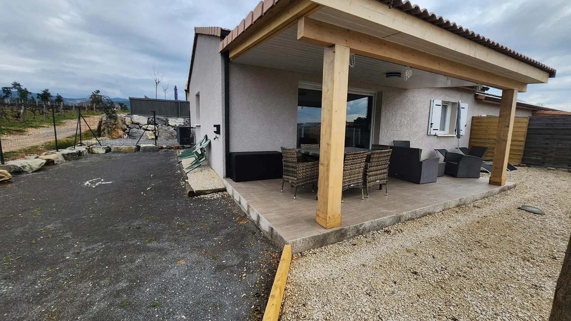 Dom wakacyjny En Ardeche, Gite L'Odalys Climatise Avec Sa Piscine Privee Et Chauffee Joyeuse